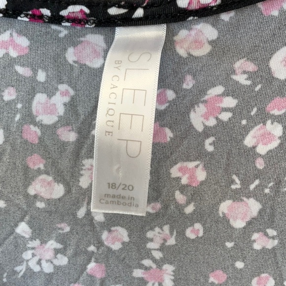 Nightgown - Picture 2 of 2